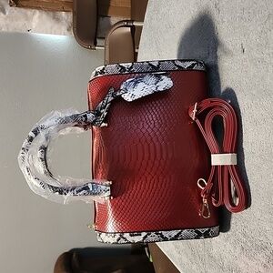 NEW!! CROCODILE AND SNAKE  PATTERN STYLE BOSTON HANDBAG